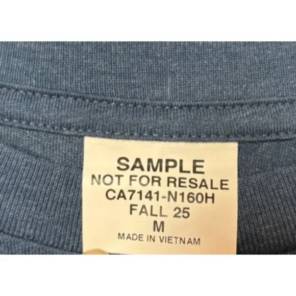 Carhartt Girls Long Sleeve Puppies Graphic T-Shirt Dog Blue Kids Size Medium M - Picture 6 of 6